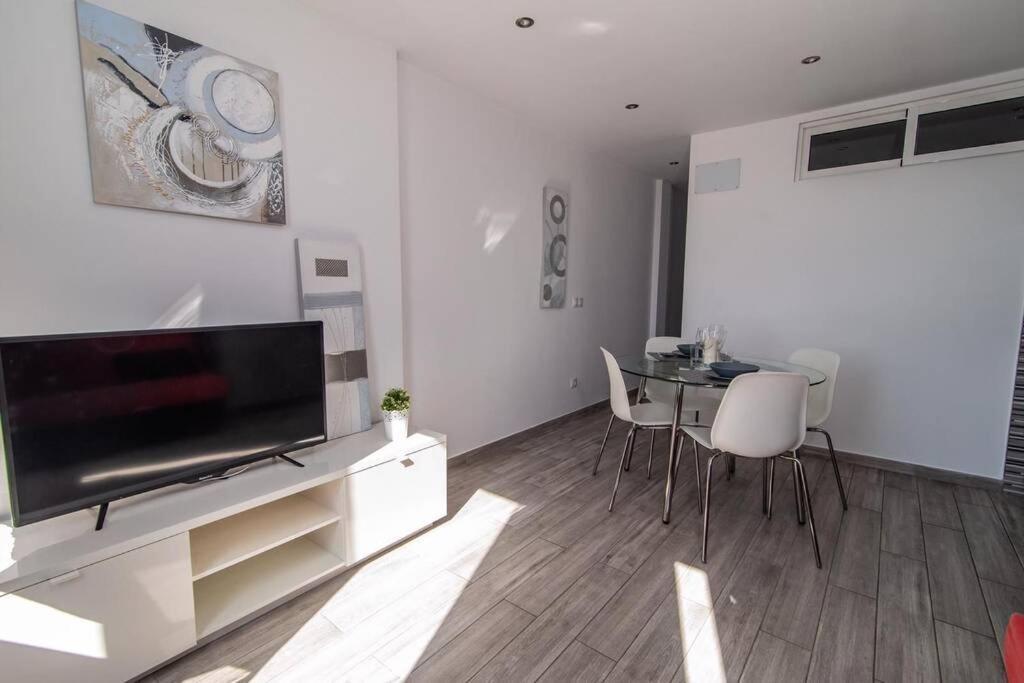 Los Molinos Apartment Ocean View بلايا ديل إنغلز المظهر الخارجي الصورة