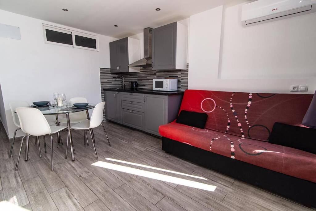 Los Molinos Apartment Ocean View بلايا ديل إنغلز المظهر الخارجي الصورة